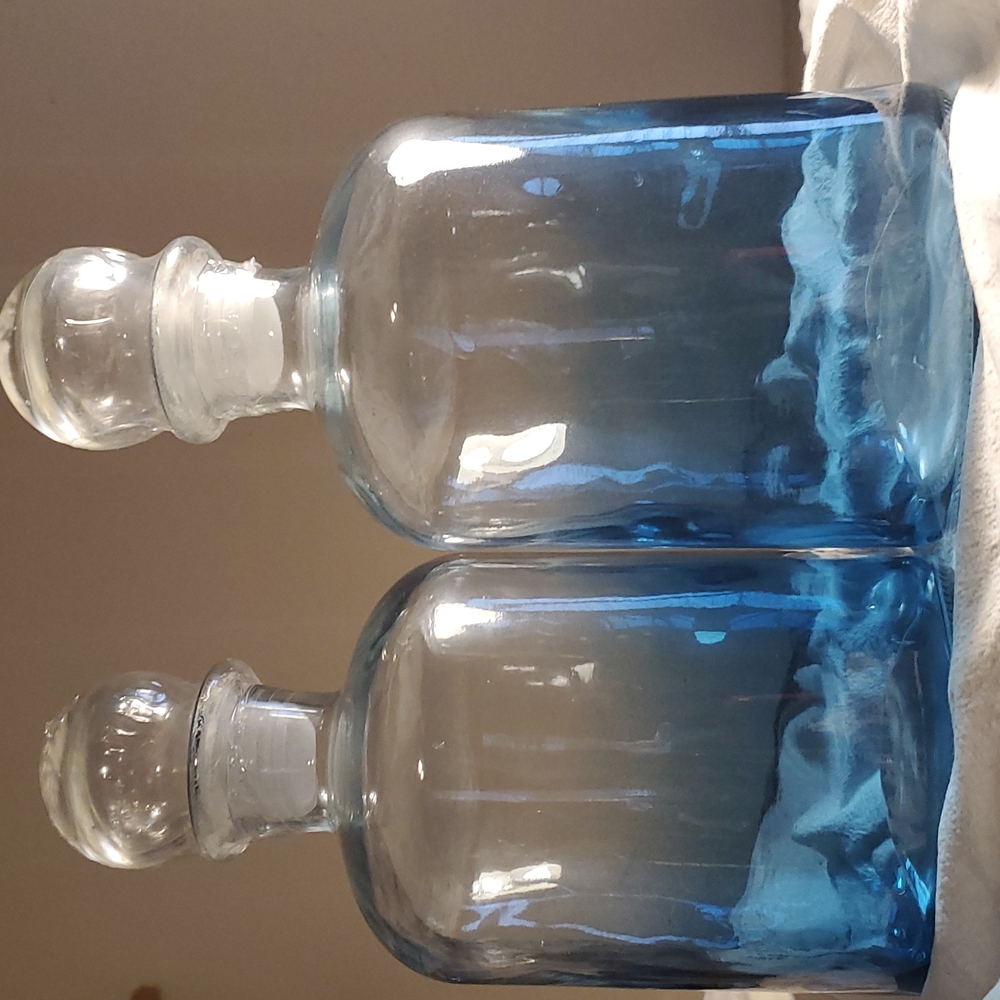 NWOT Ombre Decanter Set